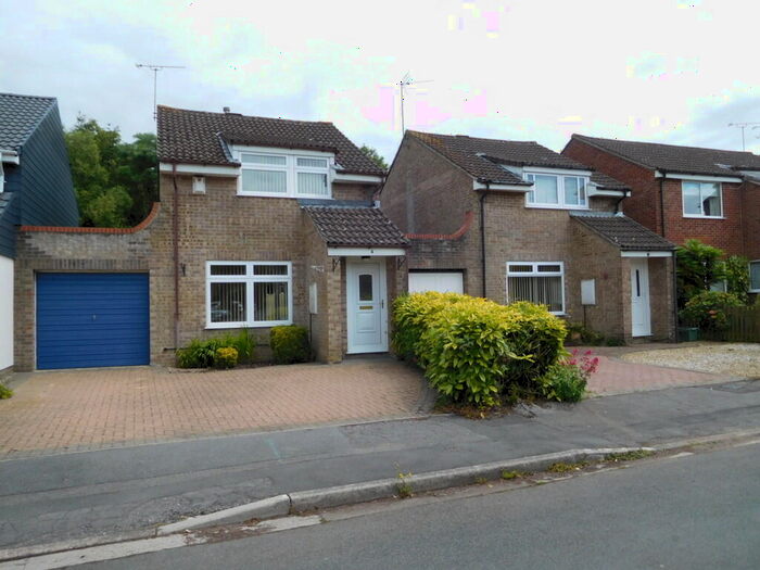 3 Bedroom Link Detached House To Rent In Hartley Close, Chipping Sodbury, BS37