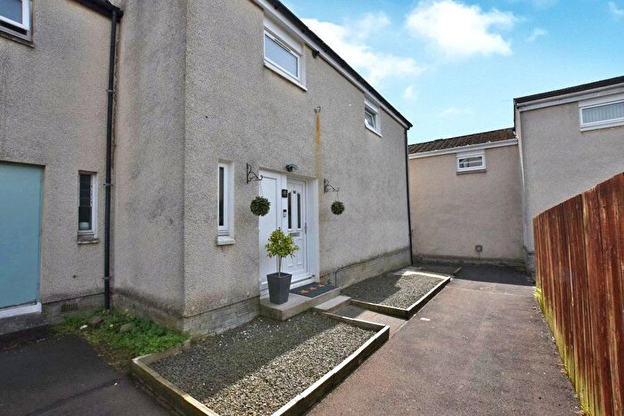 3 Bedroom Semi-Detached House For Sale In Low Parksail, Erskine, Renfrewshire, PA8