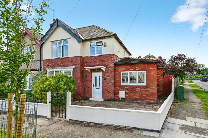 3 Bedroom Semi Detached House For Sale In Heatherdale Road, Liverpool, Merseyside, L18