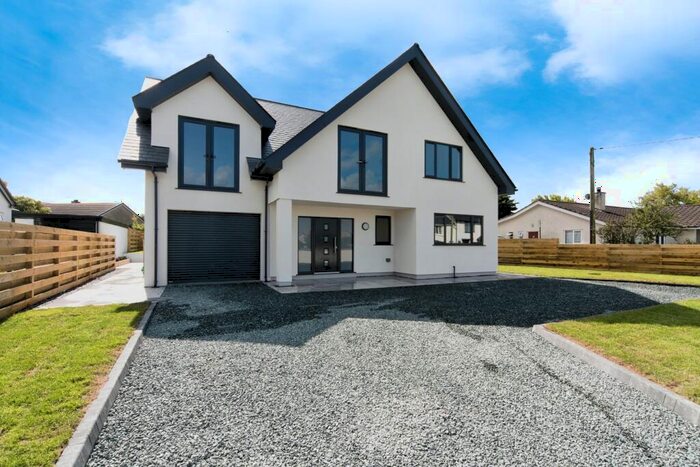 4 Bedroom Detached House For Sale In Four Mile Bridge, Holyhead, Isle Of Anglesey, LL65