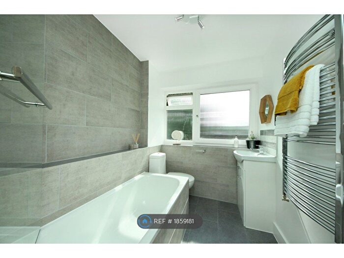 4 Bedroom Terraced House To Rent In Whiteledges, London, W13