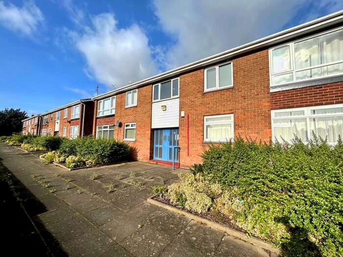 1 Bedroom Flat To Rent In Townsend Square, Sunderland, SR3