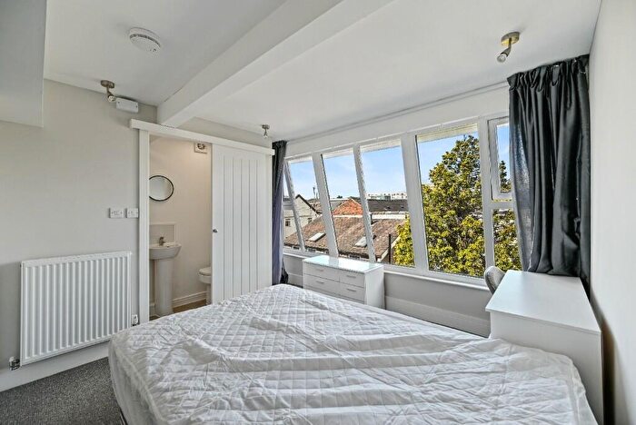 5 Bedroom House To Rent In Edmund Road, Sheffield, S2