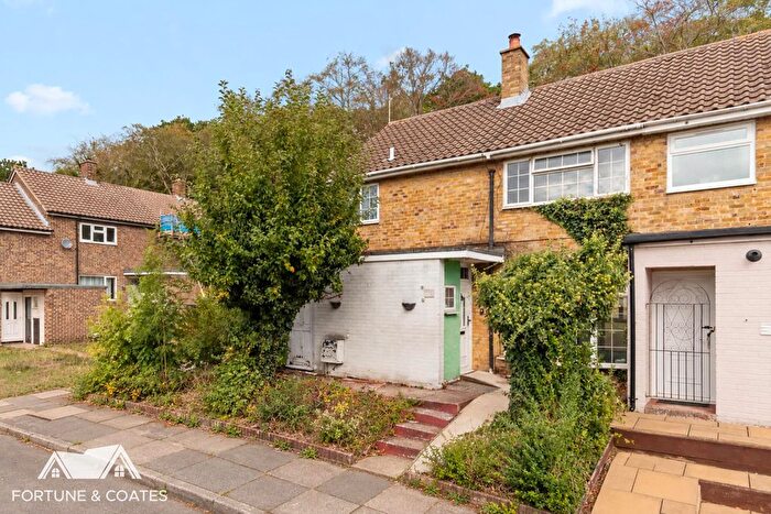 3 Bedroom End Of Terrace House For Sale In Fold Croft, Harlow, CM20