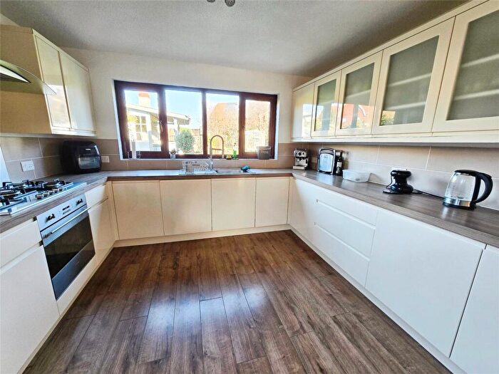 3 Bedroom Bungalow For Sale In Madeira Lane, Freshwater, PO40