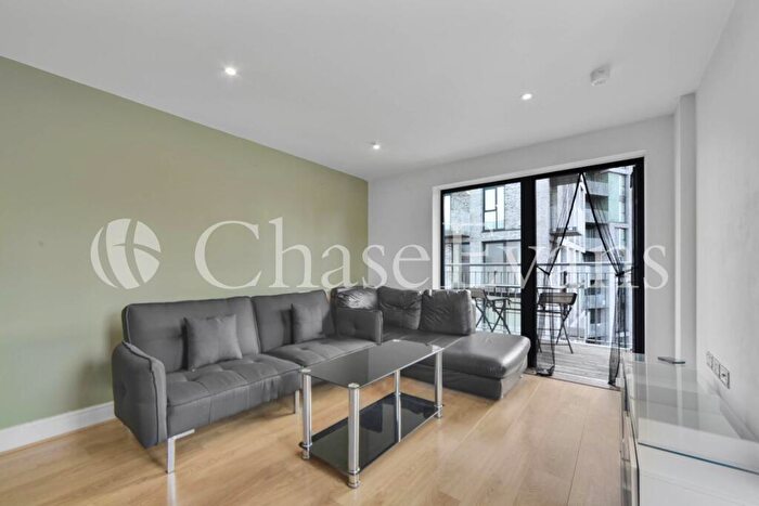 2 Bedroom Flat To Rent In Mercury House, St Lukes Square, Jude Street, Canning Town, E16