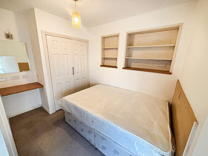 1 Bedroom Flat To Rent In Fore Street, Central, Exeter, EX4