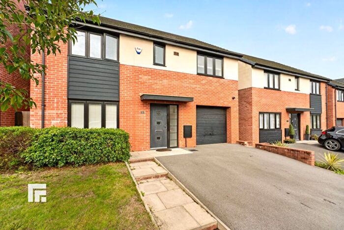 4 Bedroom Detached House For Sale In Clos Rhys Meurug Capel Llanilltern Cardiff, CF5
