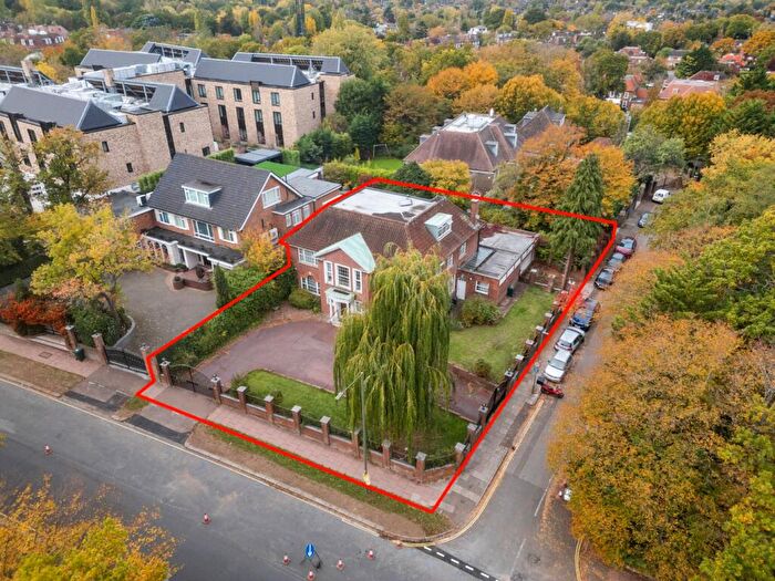 5 Bedroom Detached House For Sale In The Bishops Avenue, London, N2