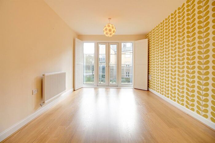 2 Bedroom Flat To Rent In Constables Way, Hertford, SG13