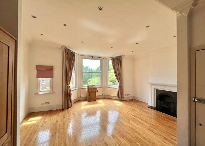 2 Bedroom Flat To Rent In Greencroft Gardens, South Hampstead, NW6