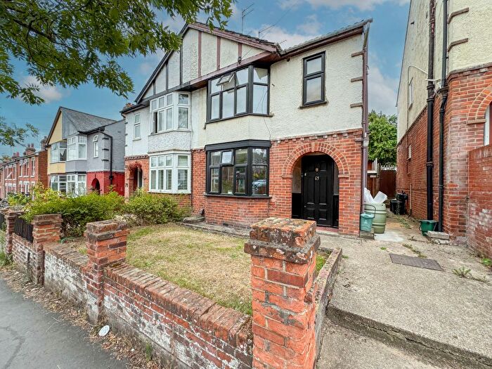 3 Bedroom Semi-Detached House For Sale In Old Heath Road, Colchester, CO1