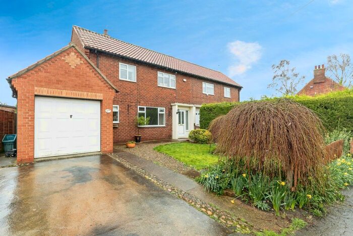 3 Bedroom Semi-Detached House For Sale In Lordship Lane, Wistow, Selby, YO8