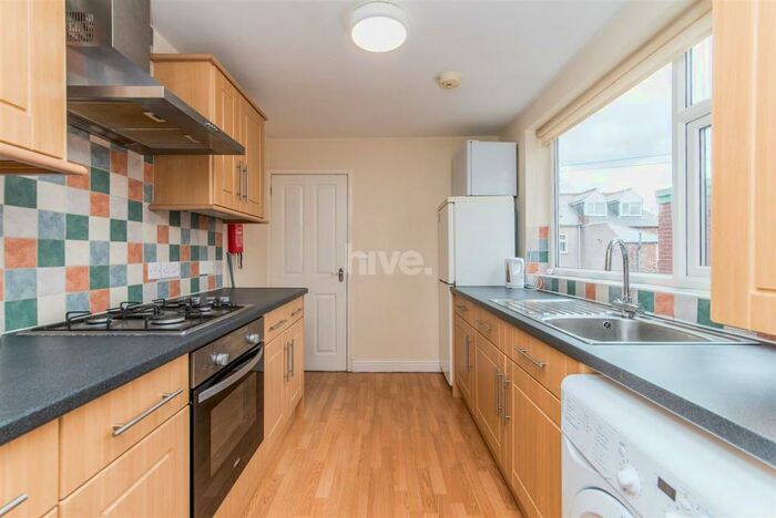 4 Bedroom Maisonette To Rent In Hotspur Street, Heaton, Newcastle Upon Tyne, NE6