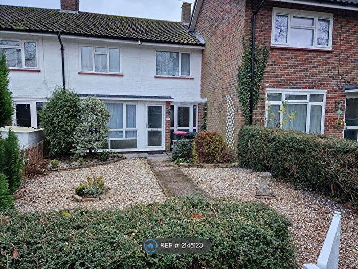 3 Bedroom End Of Terrace House To Rent In Garrick Walk, Crawley, RH10