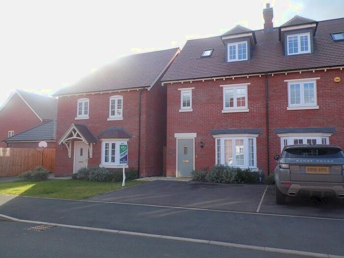 3 Bedroom Semi-Detached House To Rent In Earn Drive, Lubbesthorpe, Leicester., LE19