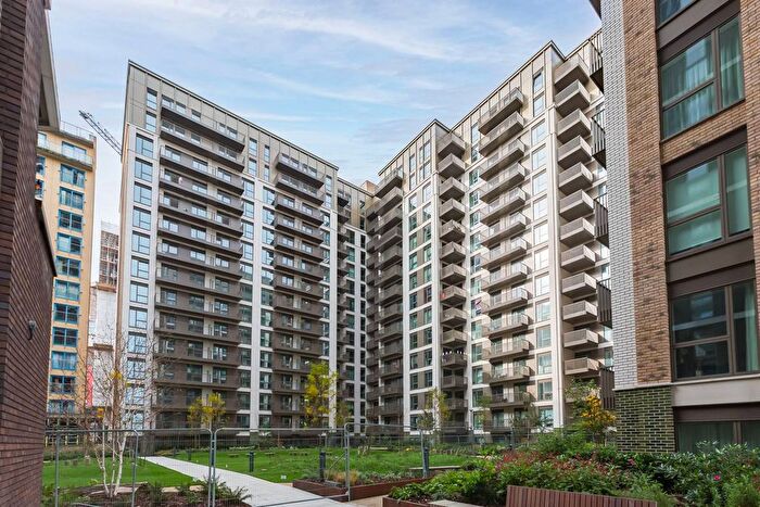 2 Bedroom Flat To Rent In Royal Eden Dock, Royal Docks, London, E16