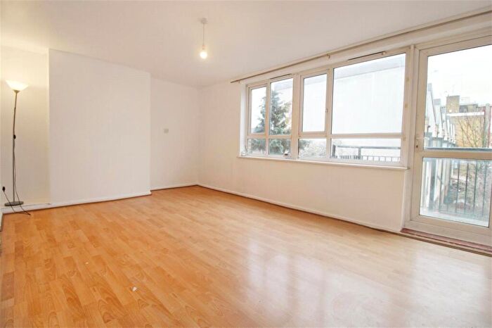 4 Bedroom Apartment To Rent In Gurdon House, Dod Street, London, E14