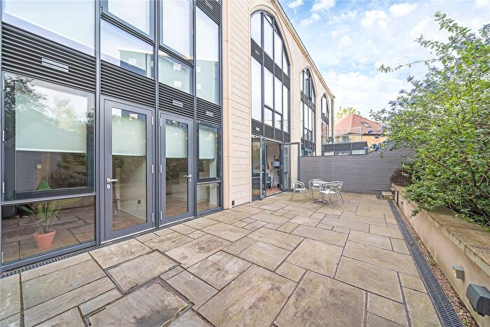 2 Bedroom Flat To Rent In St Georges Apartments, High Street, Brentford, TW8