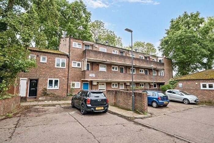 2 Bedroom Flat For Sale In Hanselin Close, Stanmore, HA7