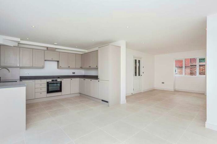 4 Bedroom Semi-Detached House To Rent In Southdown Place, Off College Road, RH17