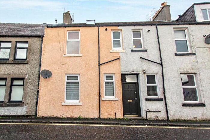 1 Bedroom Flat For Sale In Aitken Place, Lanark, ML11