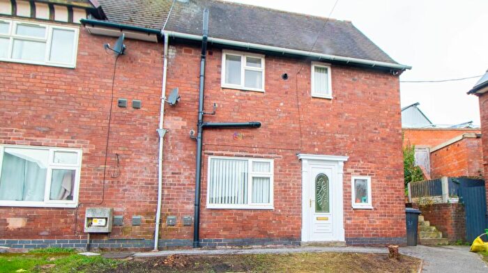 2 Bedroom End Of Terrace House To Rent In Dixon Road, Chesterfield, S41