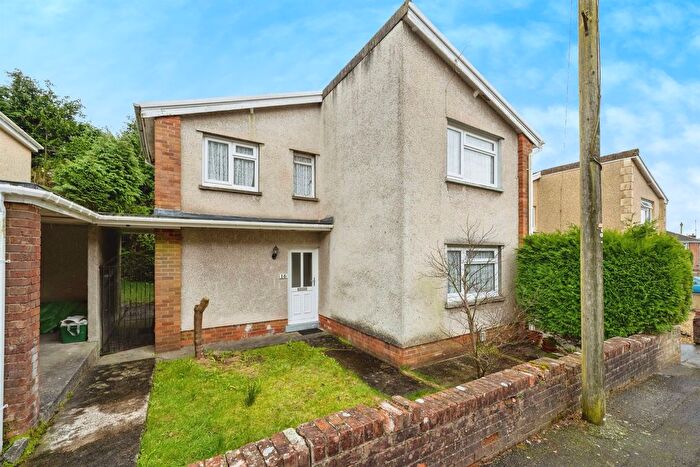 3 Bedroom Detached House For Sale In March Hywel, Cilfrew, Neath, SA10