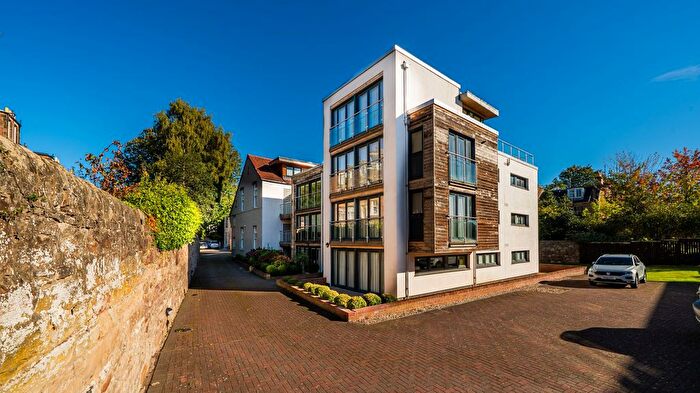 3 Bedroom Flat For Sale In Falcon Lane, Edinburgh, EH10