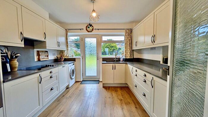 2 Bedroom Detached Bungalow For Sale In Orson Leys, Hillside, CV22