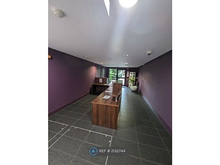 2 Bedroom Flat To Rent In Eddington Court, London, E16