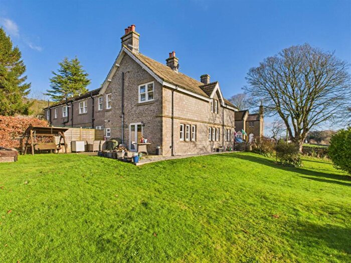 4 Bedroom House To Rent In Great Hucklow, Buxton, SK17