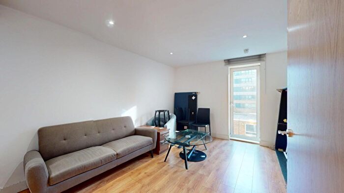 1 Bedroom Flat To Rent In Headstone Road, Harrow, HA1