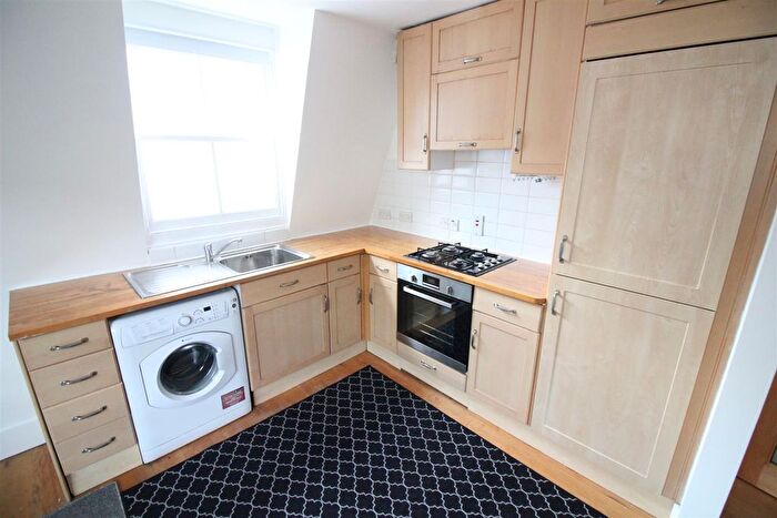 1 Bedroom Flat To Rent In York Street, Twickenham, TW1