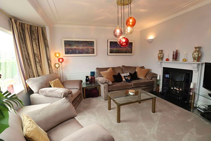 2 Bedroom Bungalow For Sale In Hilda Avenue, Tottington, Bury, BL8