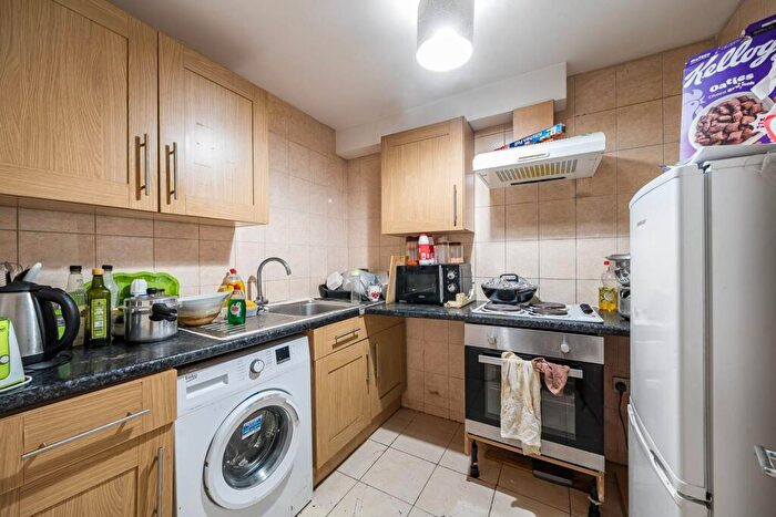 1 Bedroom Flat To Rent In Cricklewood Broadway, Cricklewood, London, NW2