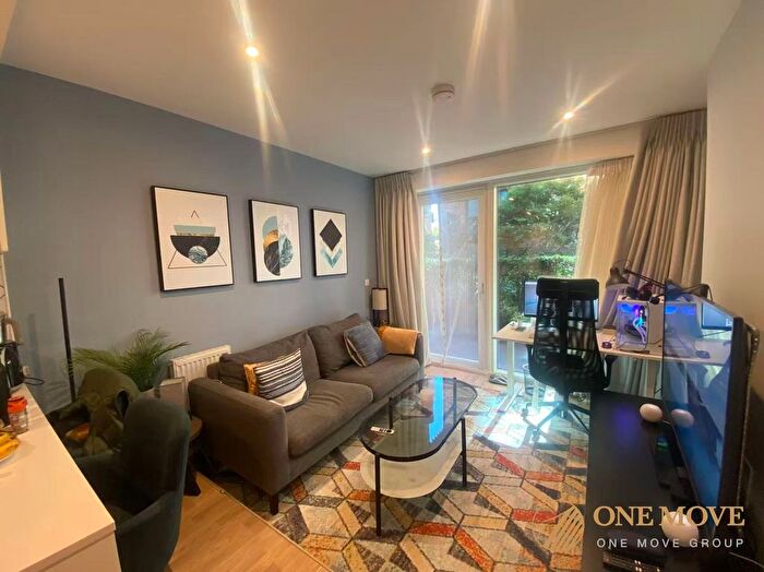 1 Bedroom Flat For Sale In Greenleaf Walk, Arber House, UB1