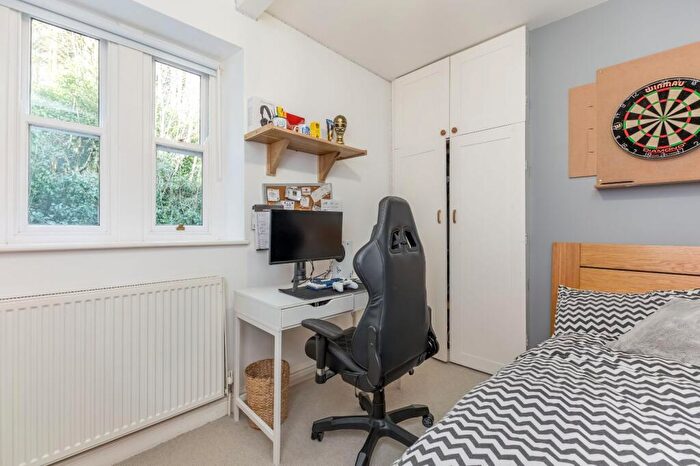 3 Bedroom Terraced House For Sale In Bank Buildings, Meltham, Holmfirth, HD9