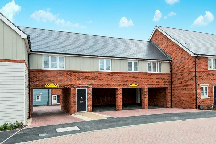 2 Bedroom Flat To Rent In Compass Way, Swanwick, Southampton, SO31