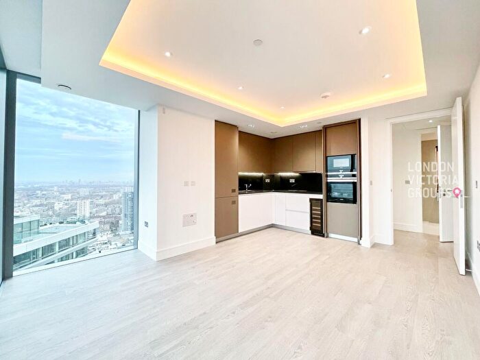 2 Bedroom Apartment To Rent In Carrara Tower, , Bollinder Place, London, EC1V