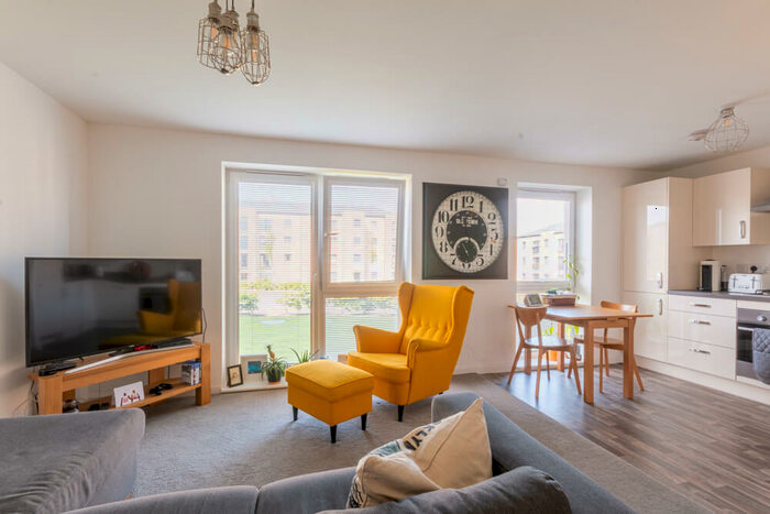 2 Bedroom Flat To Rent In Carlow Gardens South Queensferry United Kingdom, EH30