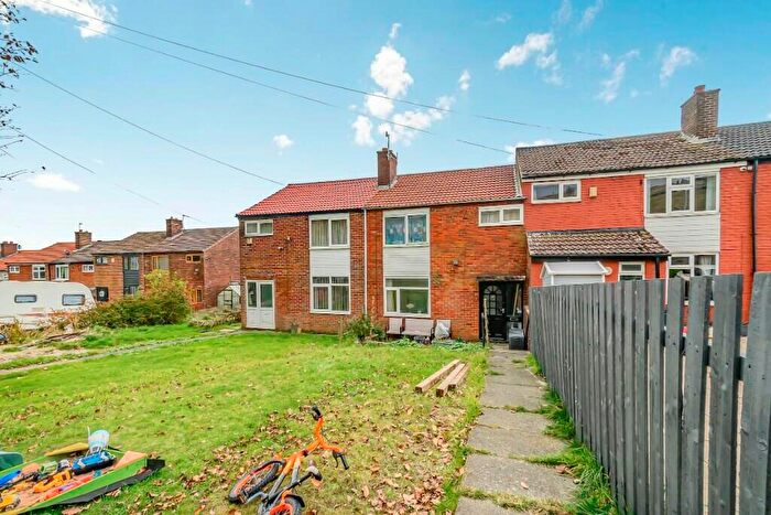 3 Bedroom Terraced House For Sale In Hambleton Drive, Halifax, HX2