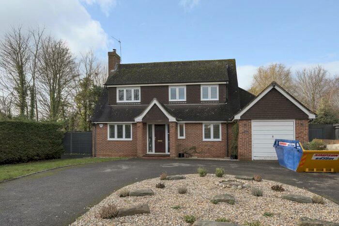 4 Bedroom Detached House To Rent In Maidenhead, Berkshire, SL6