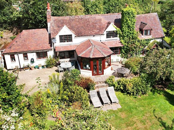 3 Bedroom Cottage For Sale In Bark Hill, Bewdley, DY12