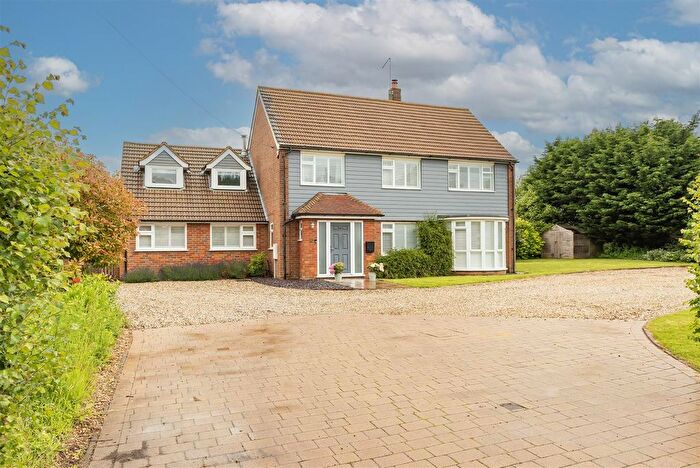 4 Bedroom Detached House For Sale In The Slype, Wheathampstead, St.Albans, AL4