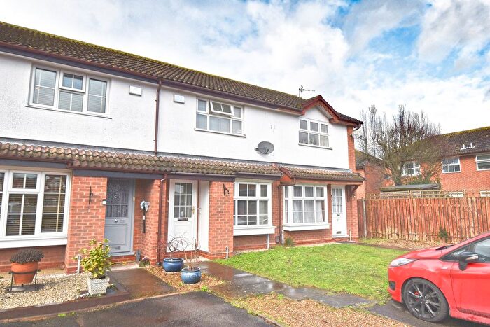 2 Bedroom Terraced House For Sale In Thorneycroft Close, Walton-On-Thames, KT12