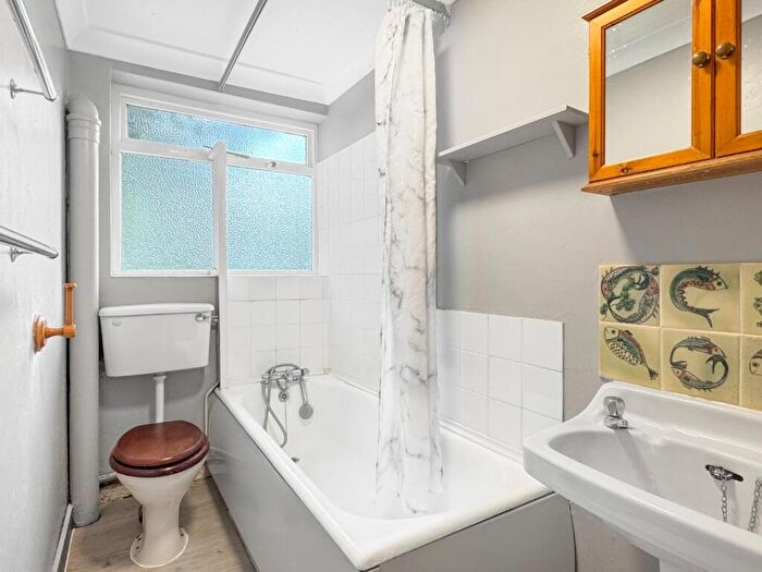 2 Bedroom End Of Terrace House For Sale In Sturton Street, Cambridge, CB1