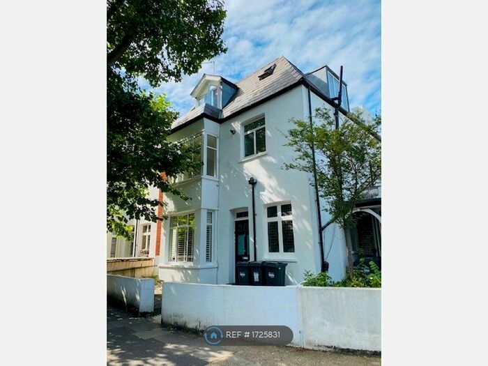 2 Bedroom Flat To Rent In Fauconberg Road, London, W4