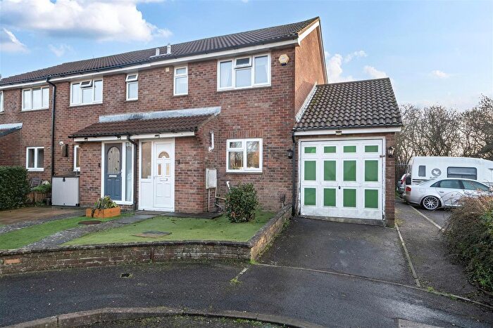 3 Bedroom End Of Terrace House For Sale In Newbroke Road, Gosport, PO13