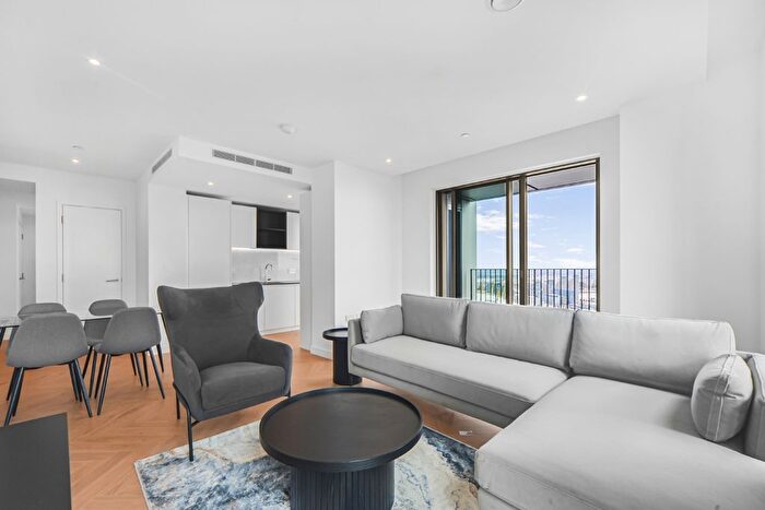 3 Bedroom Flat To Rent In One Thames Quay, Marsh Wall, E14